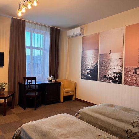 Hotel Vilhelmine Liepāja Kültér fotó