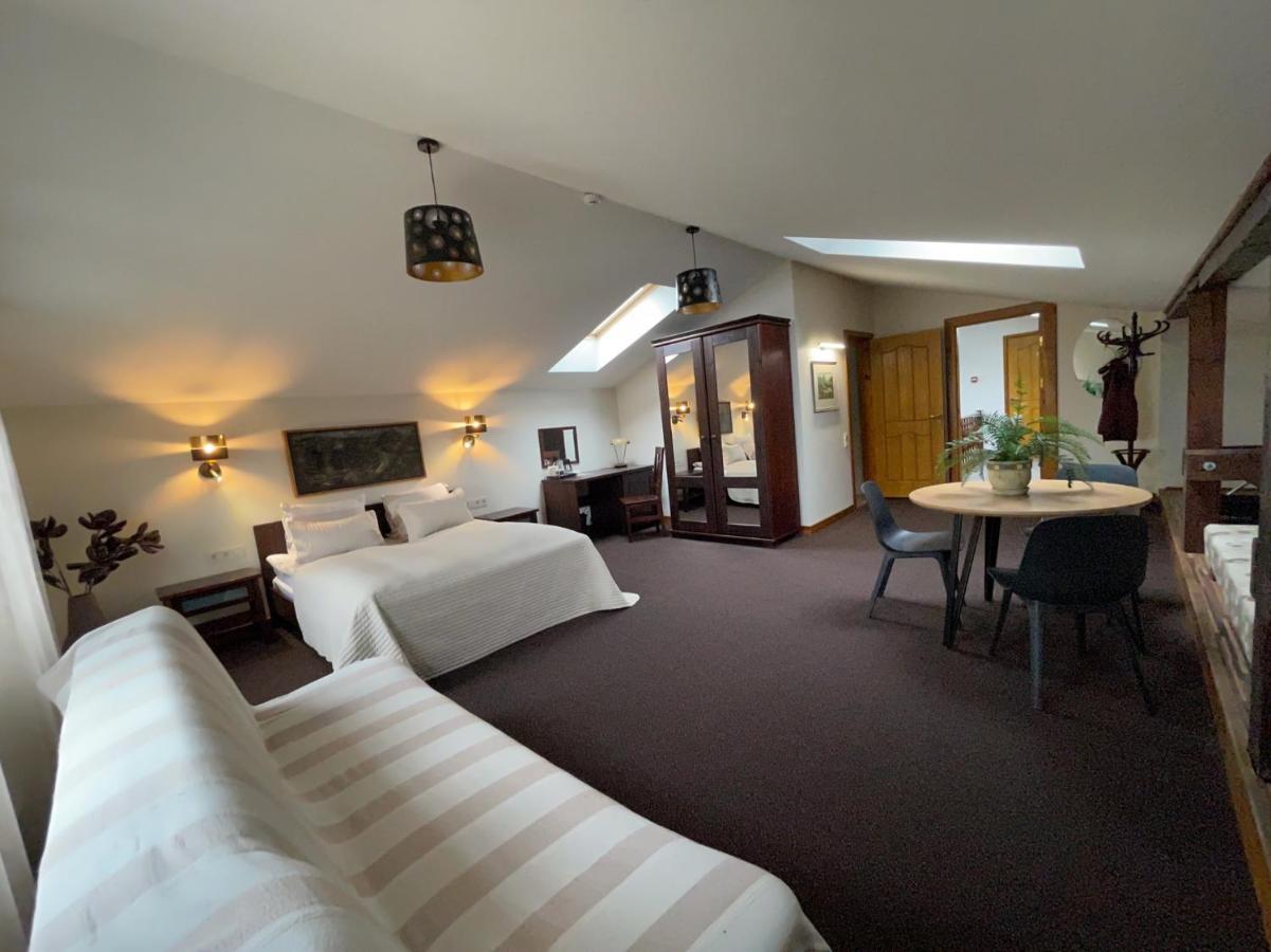 Hotel Vilhelmine Liepāja Kültér fotó