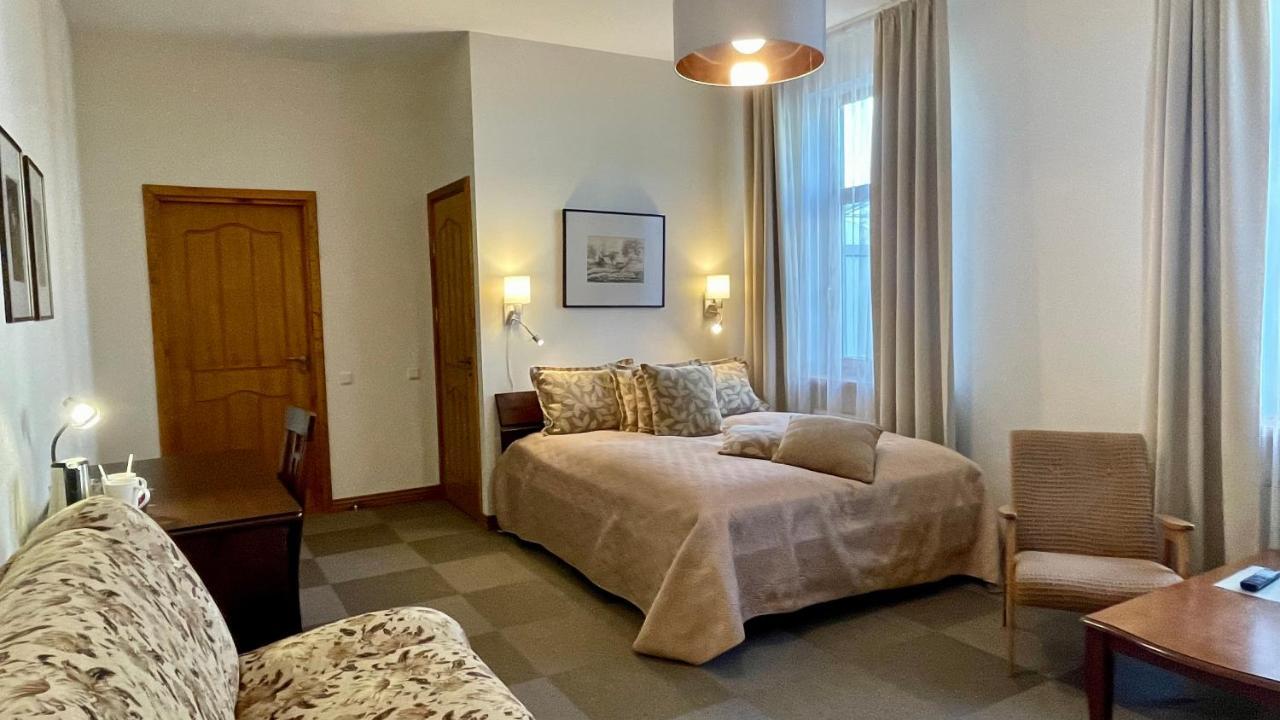 Hotel Vilhelmine Liepāja Kültér fotó